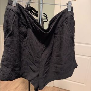 Linen blend Black Textured Shorts